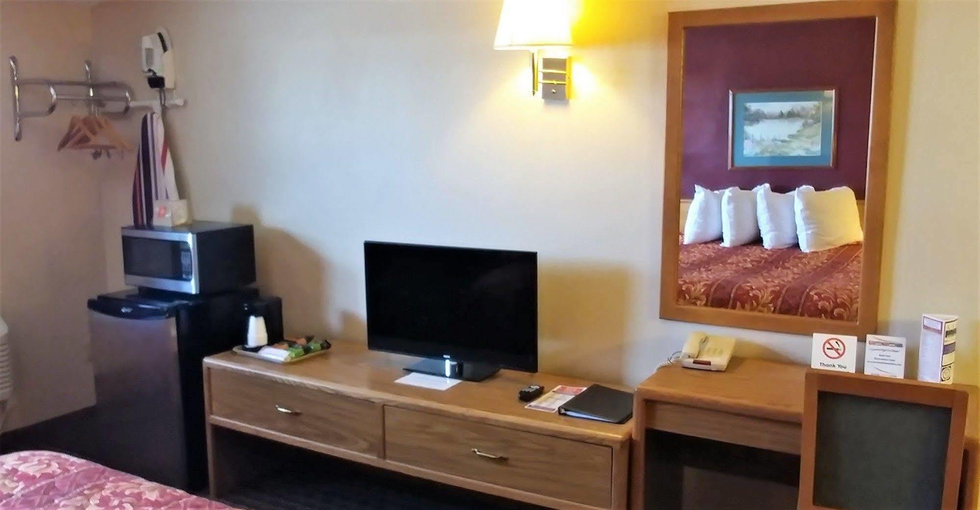 Red Carpet Inn - Windom Екстер'єр фото