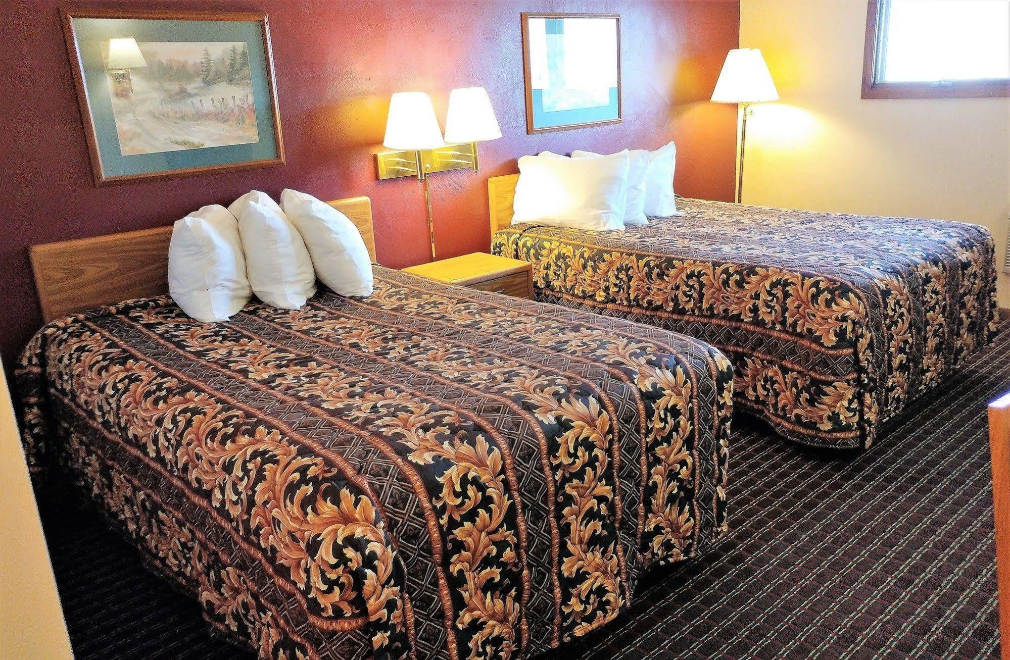 Red Carpet Inn - Windom Екстер'єр фото